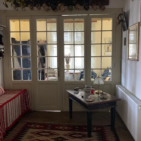 Casa Istorica Брашов